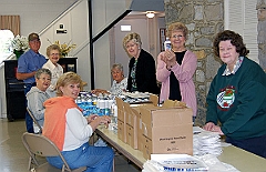 Reunion Committee Preparing Handouts 02